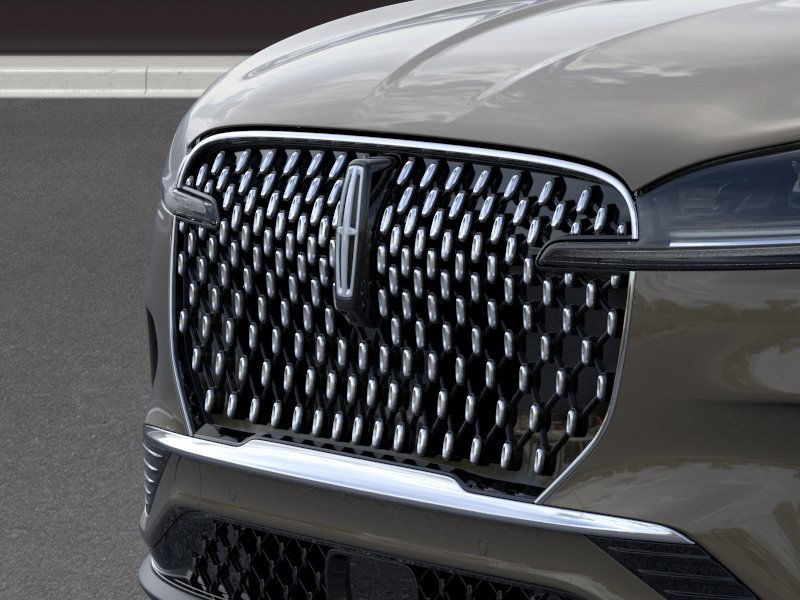 Lincoln Aviator Vehicle Full-screen Gallery Image 17