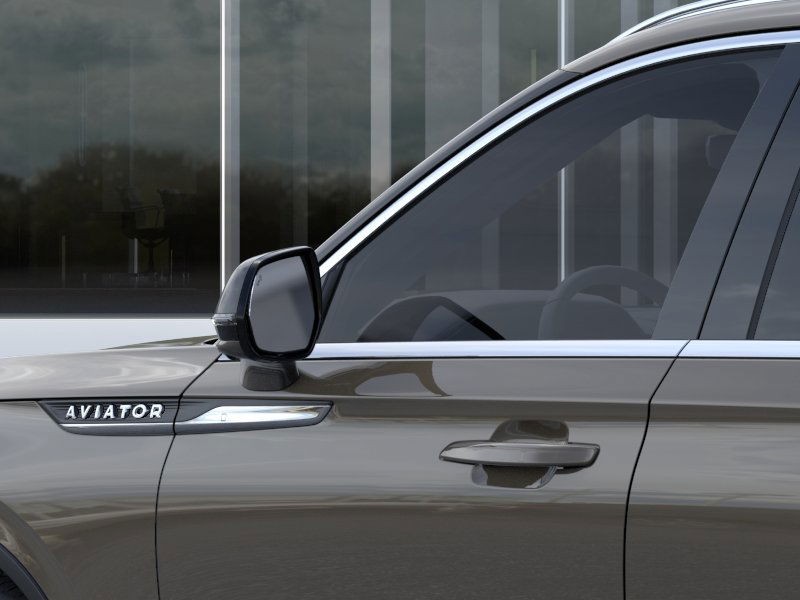 Lincoln Aviator Vehicle Full-screen Gallery Image 20