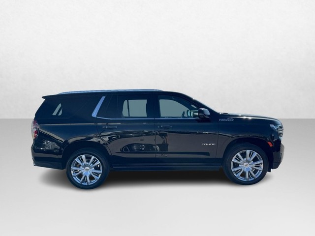 2024 Chevrolet Tahoe High Country thumbnail image 04