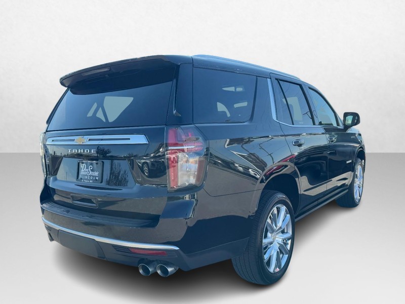 Chevrolet Tahoe Vehicle Full-screen Gallery Image 05