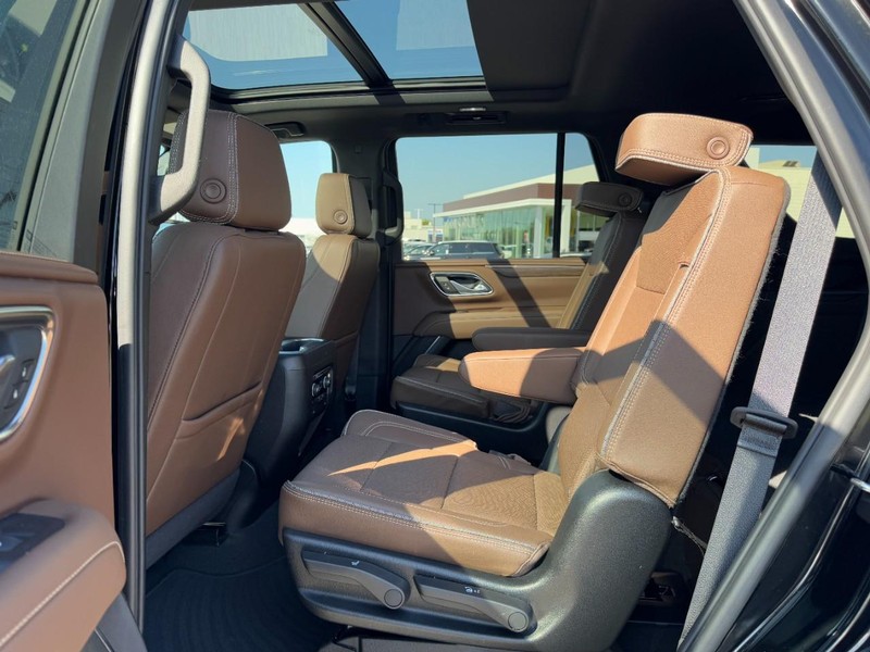 Chevrolet Tahoe Vehicle Full-screen Gallery Image 12