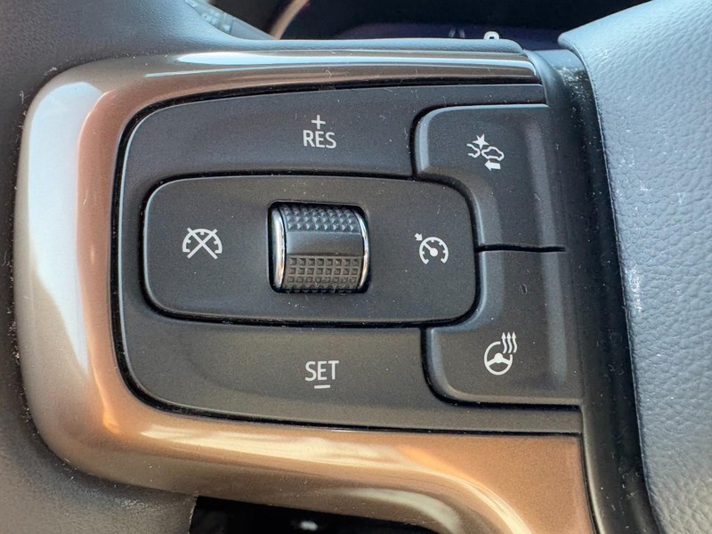 Chevrolet Tahoe Vehicle Full-screen Gallery Image 18