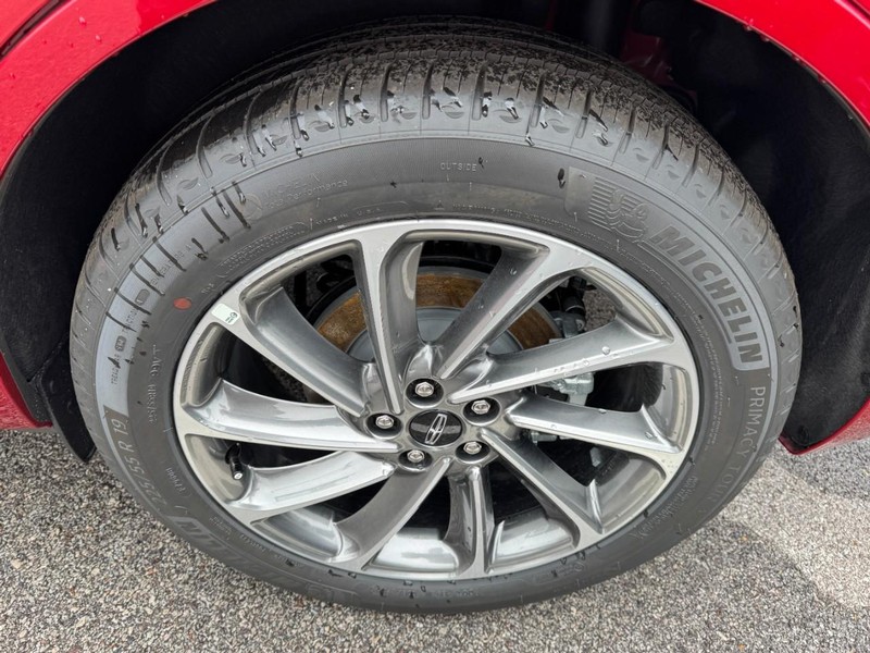 Lincoln Corsair Vehicle Full-screen Gallery Image 27