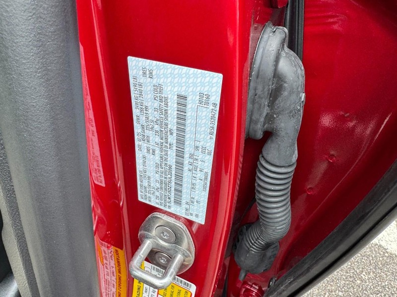 Lincoln Corsair Vehicle Full-screen Gallery Image 28