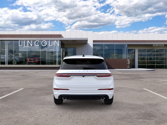 2025 Lincoln Corsair Grand Touring thumbnail image 05