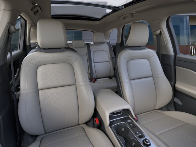 2025 Lincoln Corsair Grand Touring thumbnail image 10