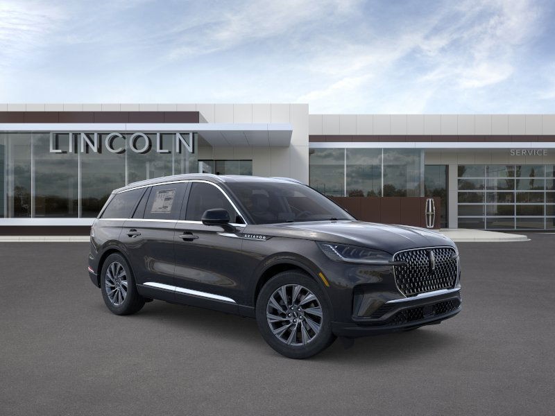 Lincoln Aviator Vehicle Full-screen Gallery Image 07
