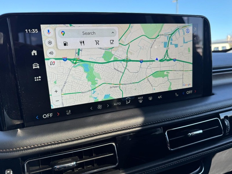 Lincoln Aviator Vehicle Full-screen Gallery Image 23