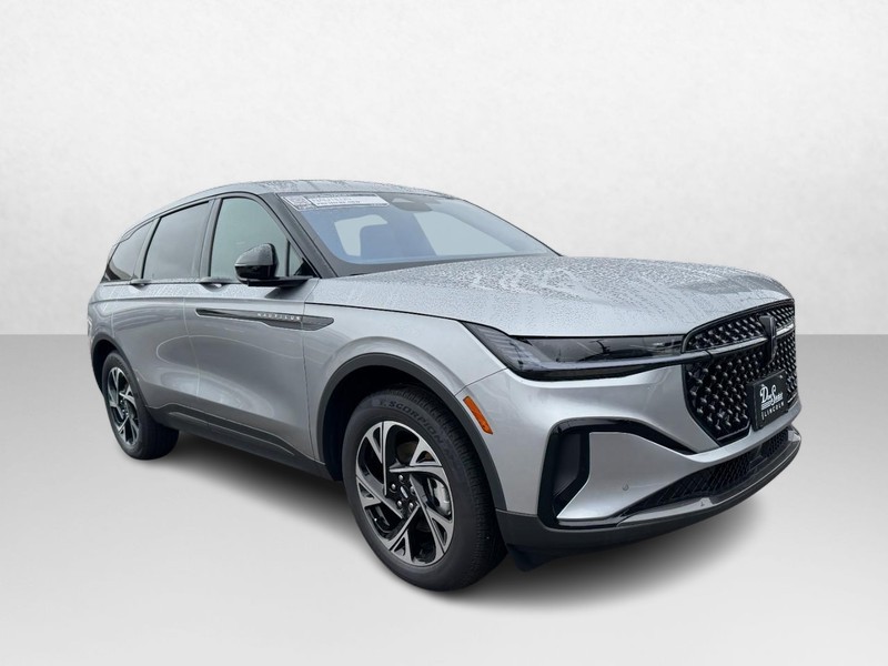 Lincoln Nautilus Vehicle Full-screen Gallery Image 03