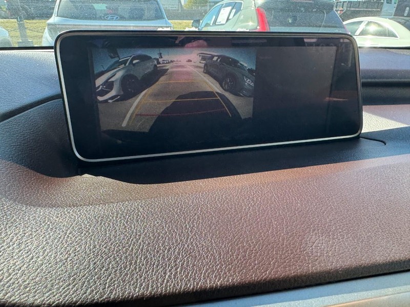 Lexus RX 350 Vehicle Full-screen Gallery Image 24