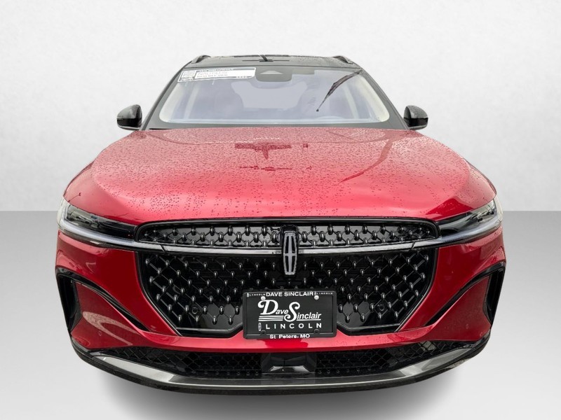 Lincoln Nautilus Vehicle Full-screen Gallery Image 02