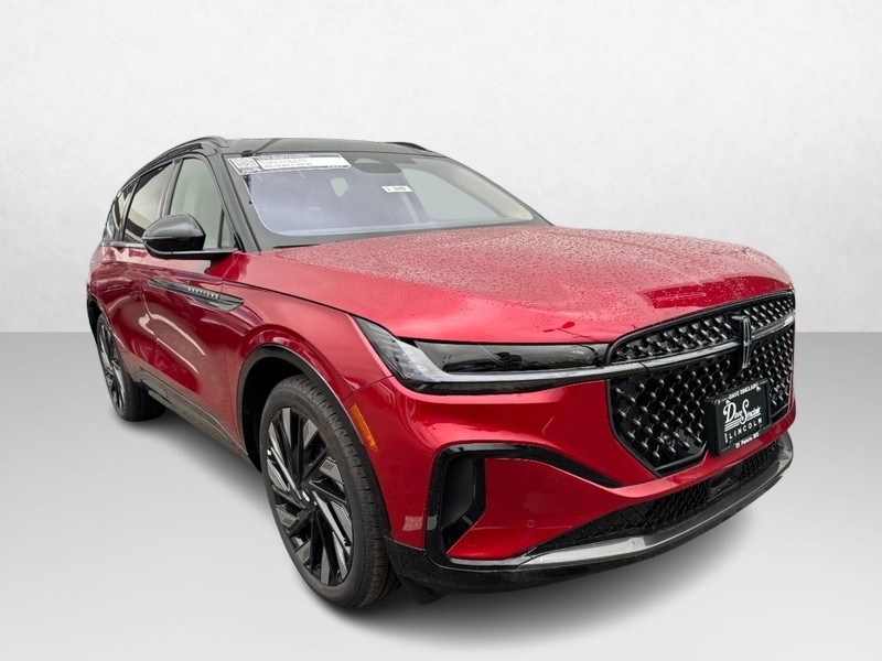 Lincoln Nautilus Vehicle Full-screen Gallery Image 03