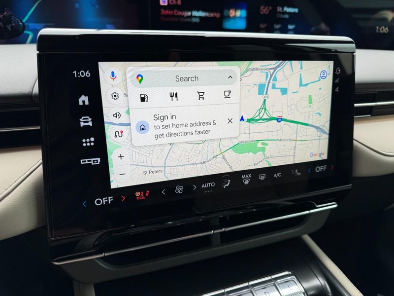 Lincoln Nautilus Vehicle Full-screen Gallery Image 23