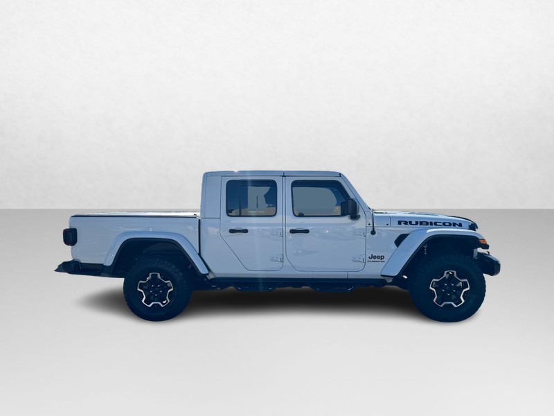 Jeep Gladiator Vehicle Full-screen Gallery Image 04