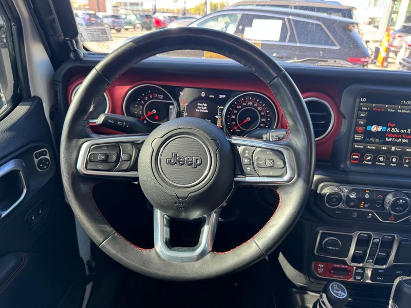 Jeep Gladiator Vehicle Full-screen Gallery Image 10