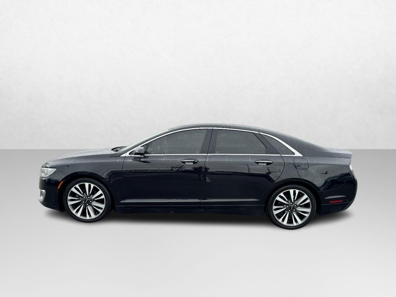 Lincoln MKZ Vehicle Full-screen Gallery Image 08