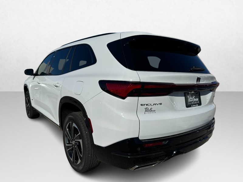 Buick Enclave Vehicle Full-screen Gallery Image 07