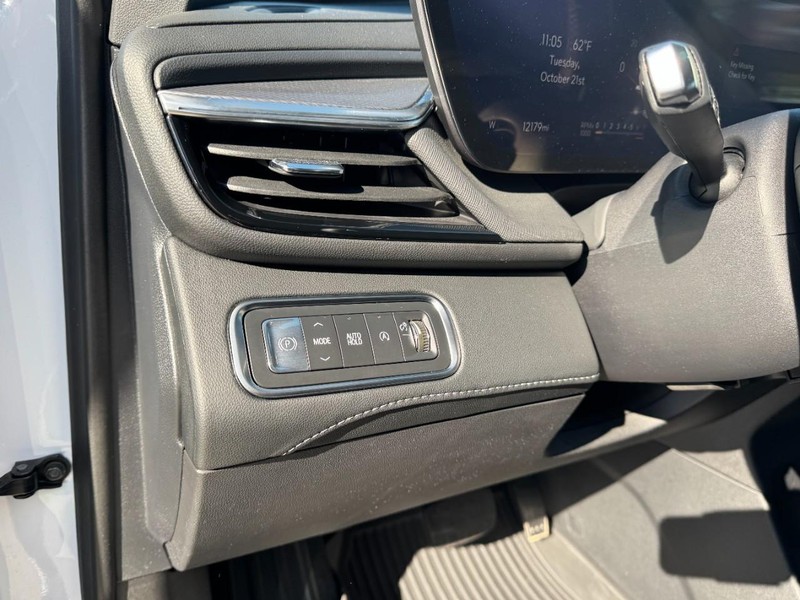 Buick Enclave Vehicle Full-screen Gallery Image 14