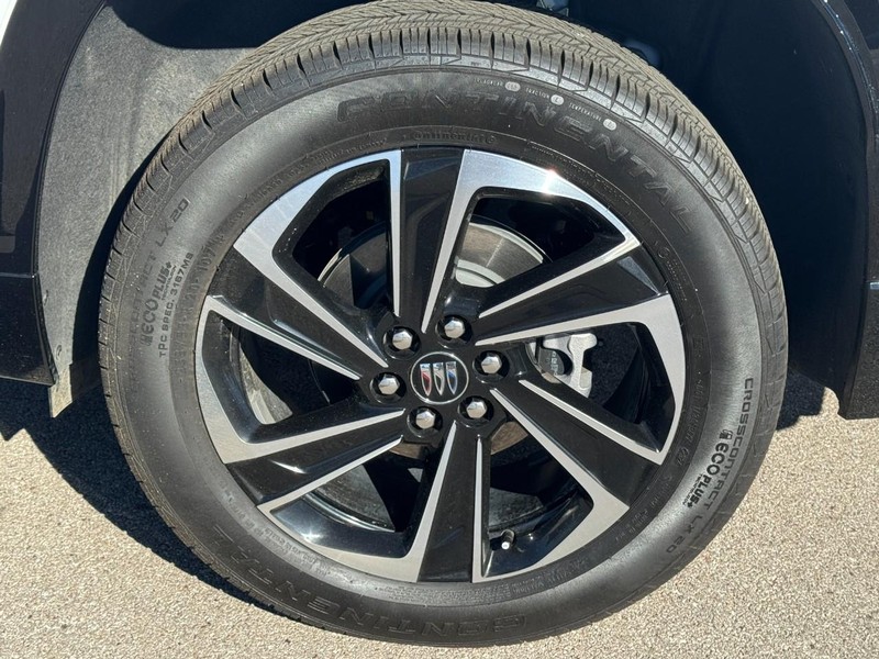 Buick Enclave Vehicle Full-screen Gallery Image 27