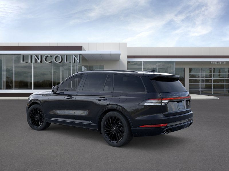 Lincoln Aviator Vehicle Full-screen Gallery Image 04