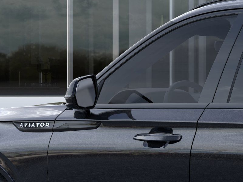 Lincoln Aviator Vehicle Full-screen Gallery Image 20