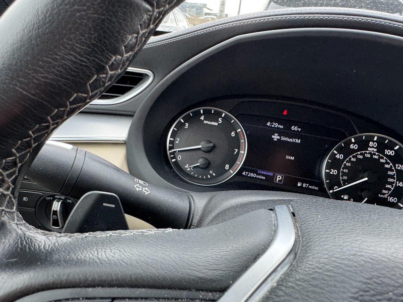 INFINITI QX50 Vehicle Full-screen Gallery Image 20