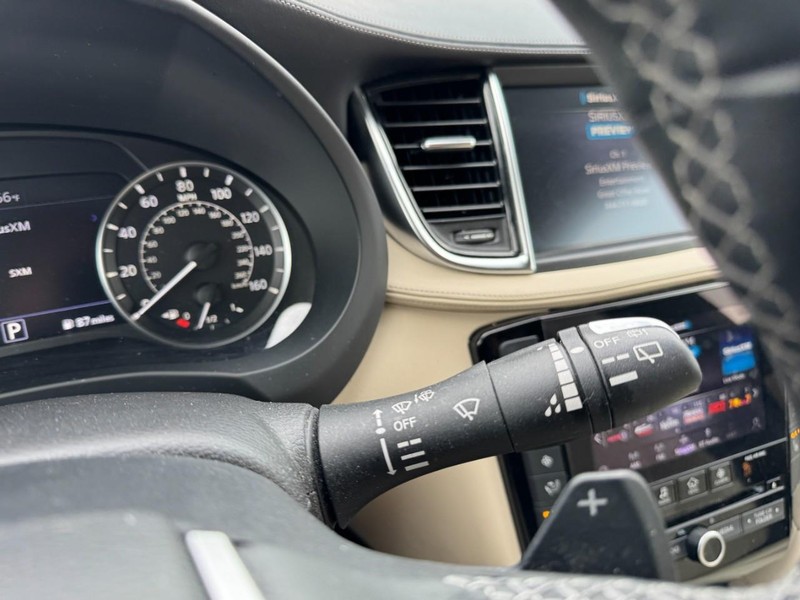 INFINITI QX50 Vehicle Full-screen Gallery Image 21
