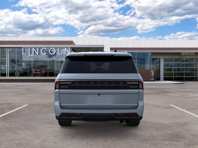 2025 Lincoln Navigator L Reserve thumbnail image 05
