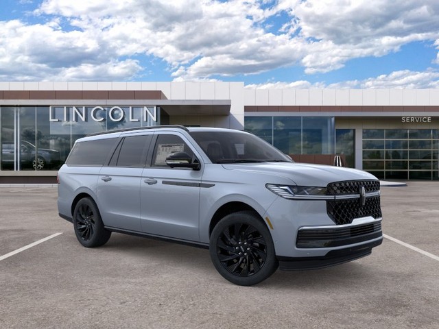 2025 Lincoln Navigator L Reserve thumbnail image 07