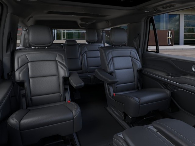 2025 Lincoln Navigator L Reserve thumbnail image 11