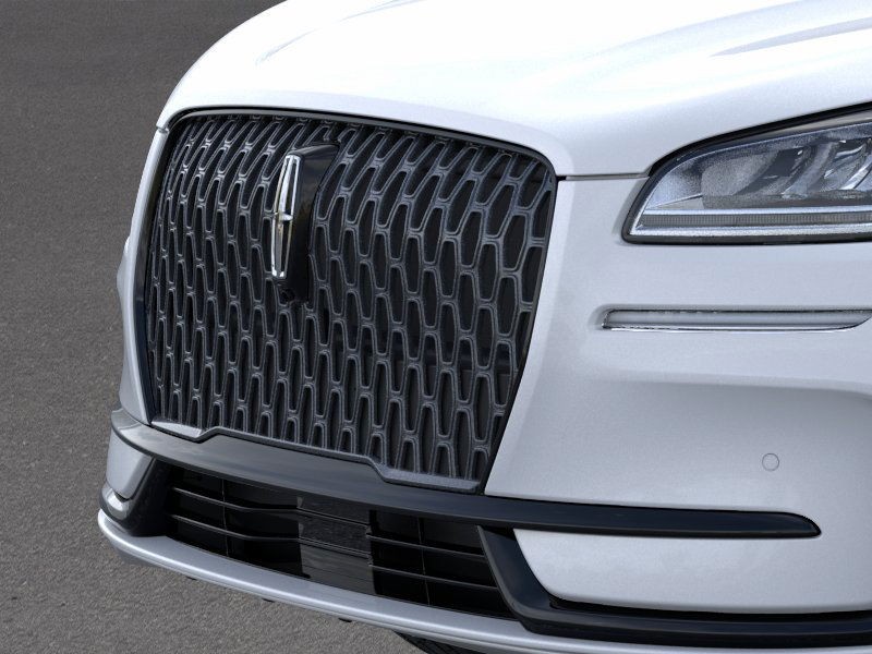 Lincoln Corsair Vehicle Full-screen Gallery Image 17