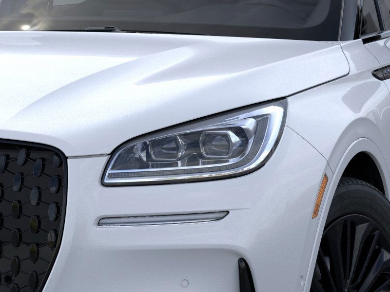 Lincoln Corsair Vehicle Full-screen Gallery Image 18