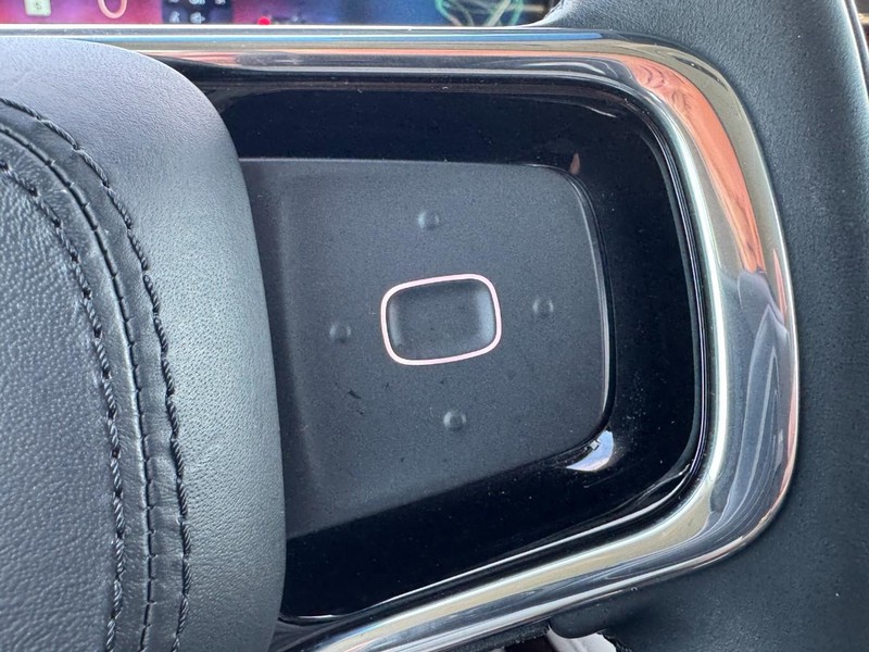 Lincoln Nautilus Vehicle Full-screen Gallery Image 19