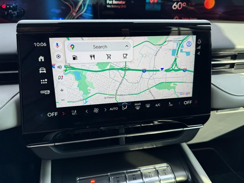 Lincoln Nautilus Vehicle Full-screen Gallery Image 23