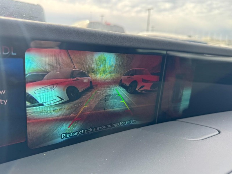 Lincoln Nautilus Vehicle Full-screen Gallery Image 24