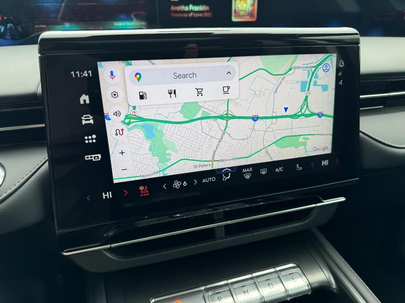 Lincoln Nautilus Vehicle Full-screen Gallery Image 23