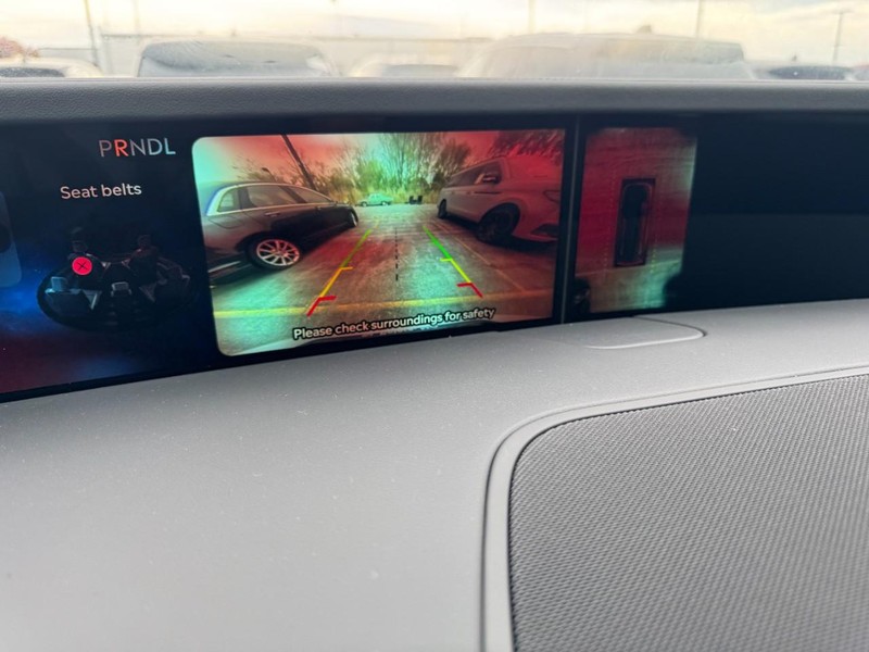 Lincoln Nautilus Vehicle Full-screen Gallery Image 24