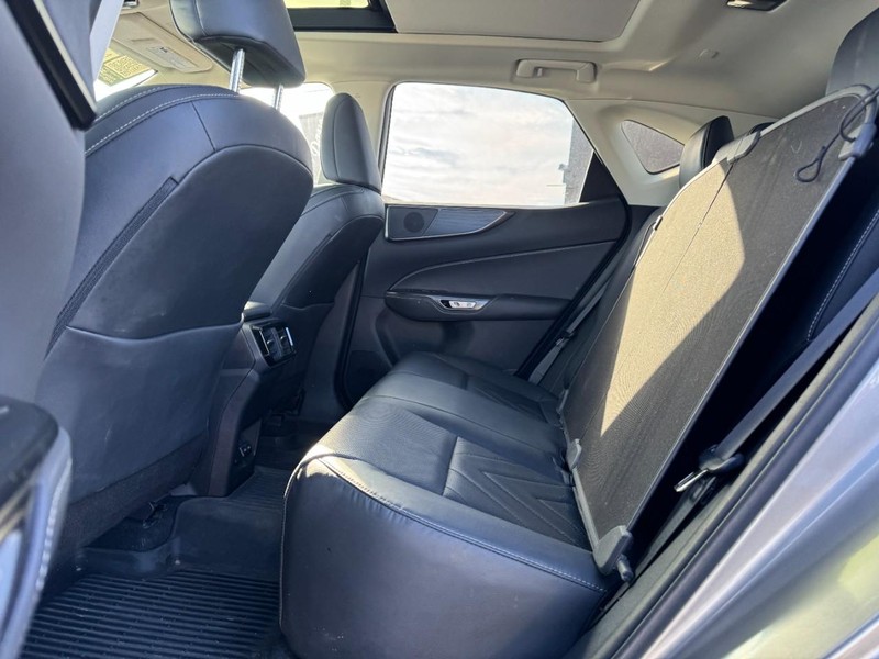 Lexus NX Vehicle Full-screen Gallery Image 09