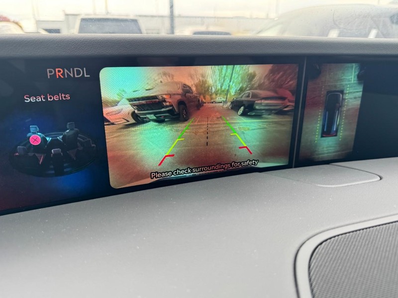 Lincoln Nautilus Vehicle Full-screen Gallery Image 24