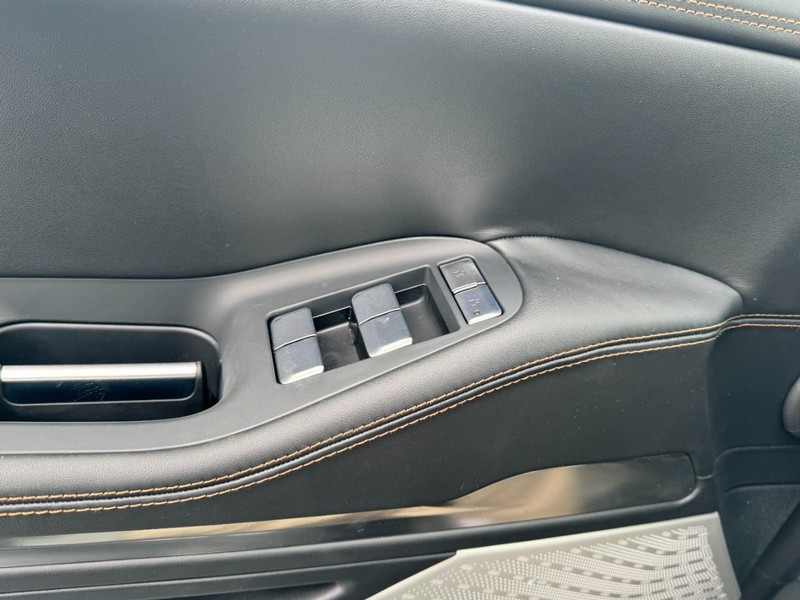 Lincoln Navigator L Vehicle Full-screen Gallery Image 25