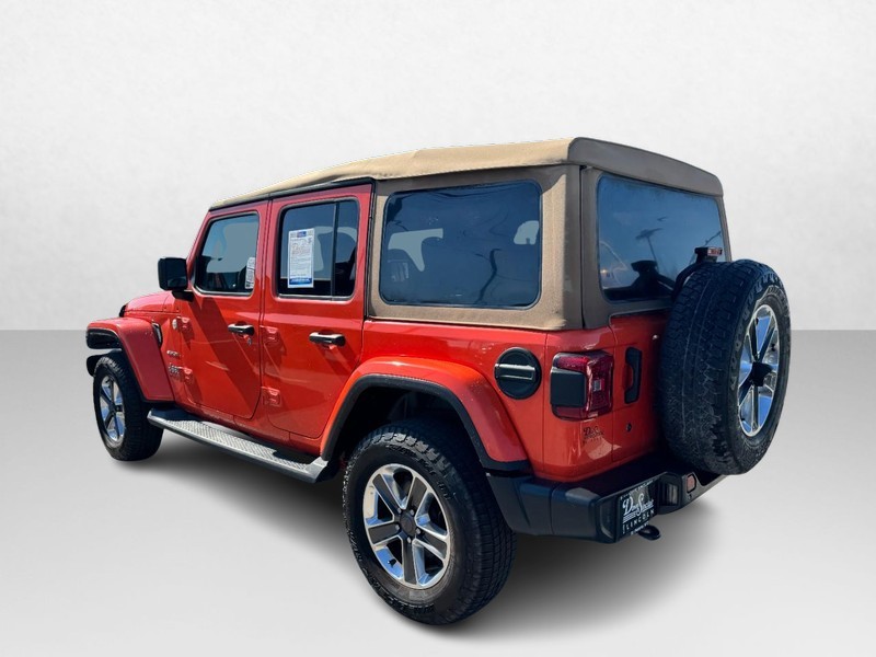 Jeep Wrangler Unlimited Vehicle Full-screen Gallery Image 07