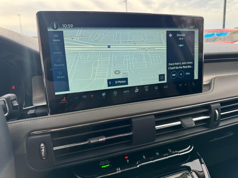 Lincoln Corsair Vehicle Full-screen Gallery Image 23