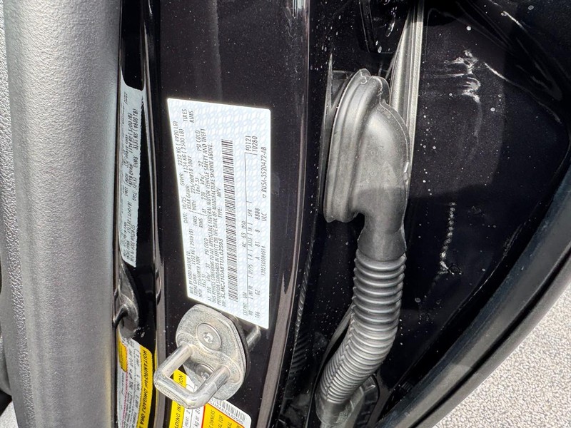 Lincoln Corsair Vehicle Full-screen Gallery Image 28