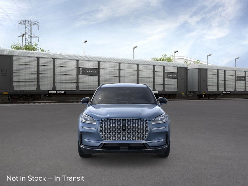 Lincoln Corsair Vehicle Full-screen Gallery Image 06