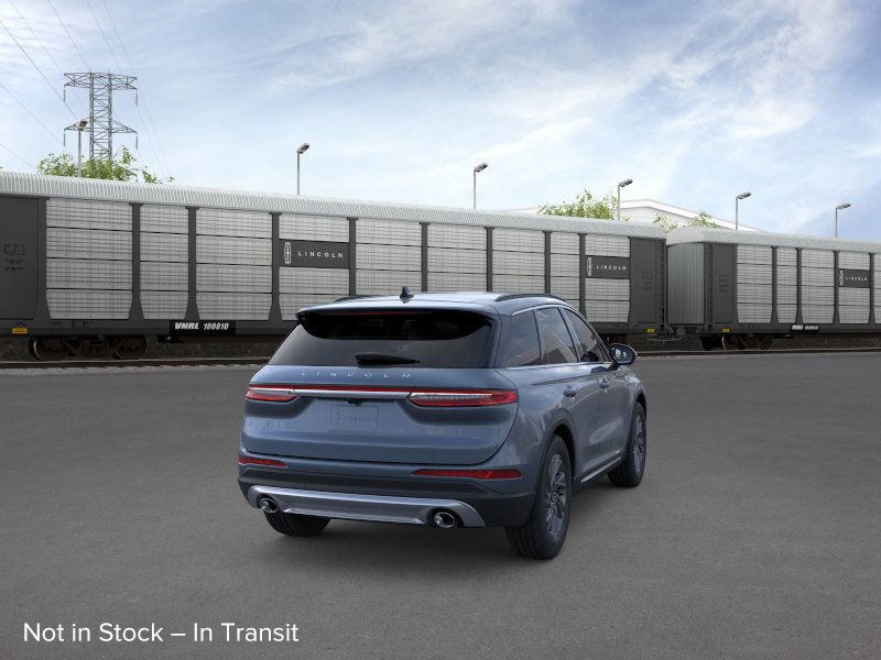 Lincoln Corsair Vehicle Full-screen Gallery Image 08