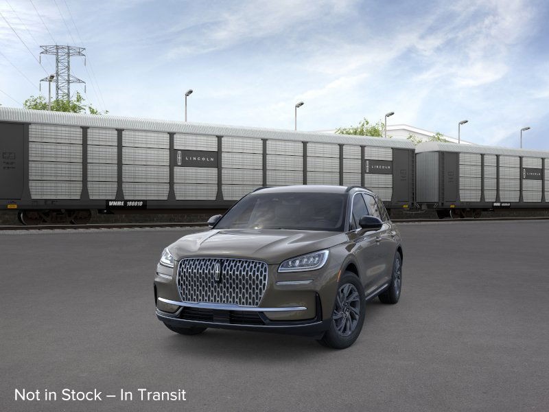 Lincoln Corsair Vehicle Full-screen Gallery Image 02