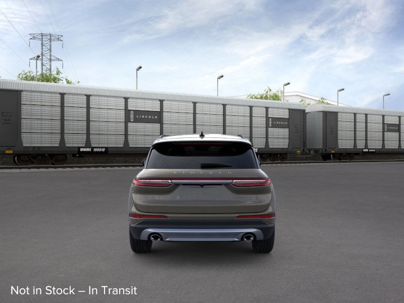 Lincoln Corsair Vehicle Full-screen Gallery Image 05