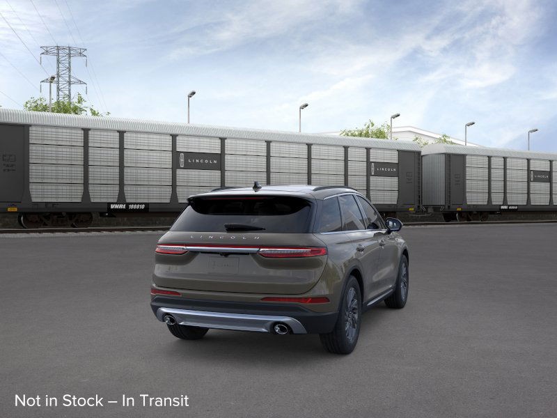 Lincoln Corsair Vehicle Full-screen Gallery Image 08