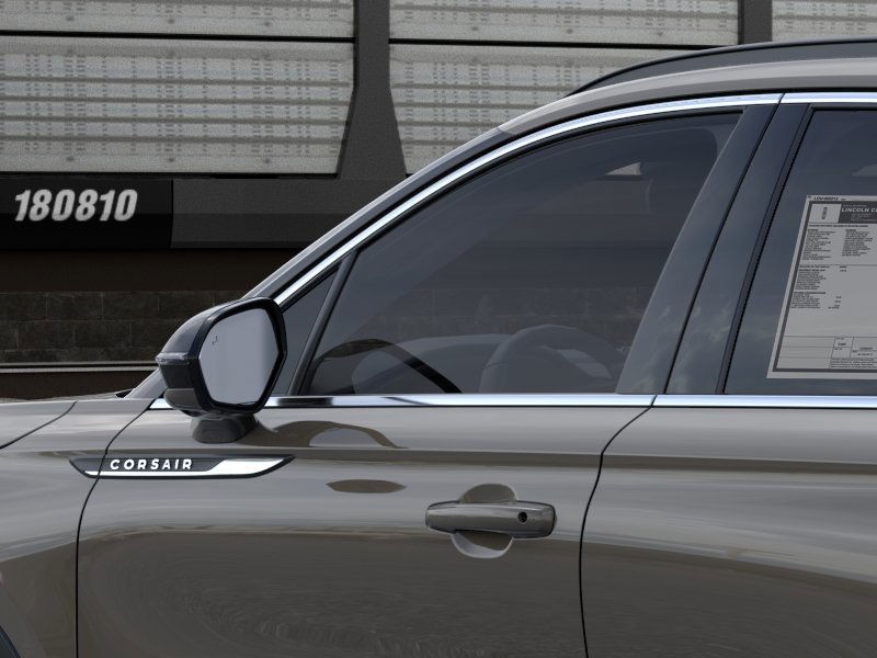 Lincoln Corsair Vehicle Full-screen Gallery Image 20