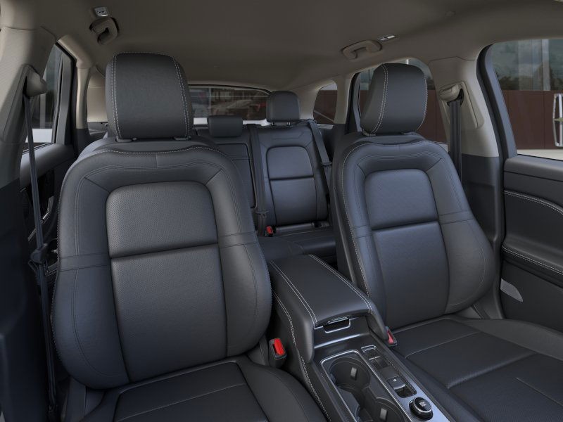 Lincoln Corsair Vehicle Full-screen Gallery Image 10